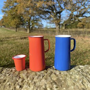 Enamel tumblers (2) - red