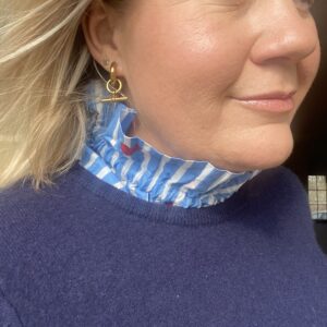 Frilly collar - blue bold stripe & heart print