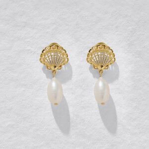 Pearl drop earrings
